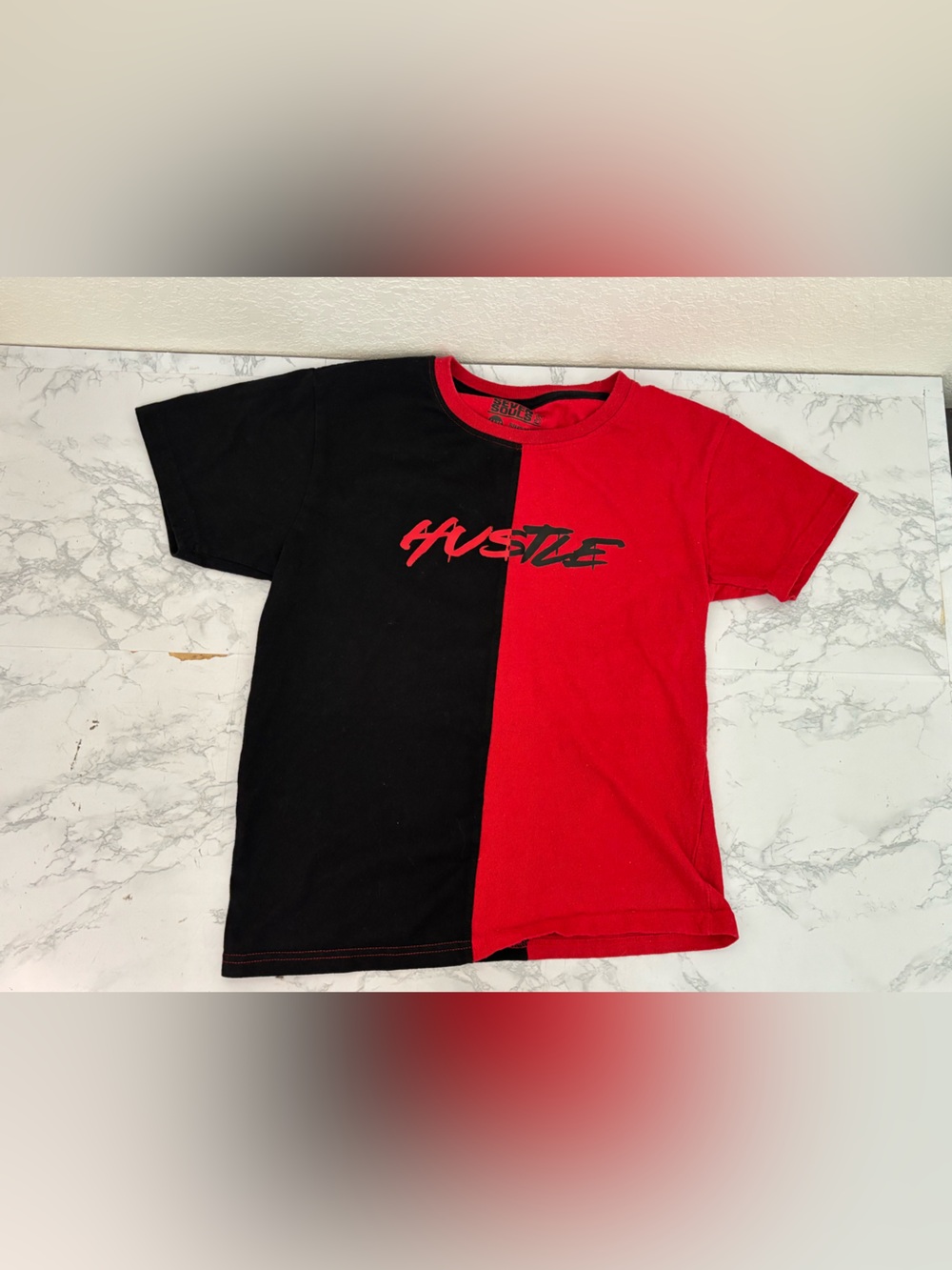 Seven SOULS Short Sleeve Graphic T-Shirt Boys Size 14-16 Red Black Hustle